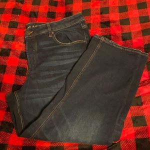 American eagle button fly dark denim Tomgirl jeans